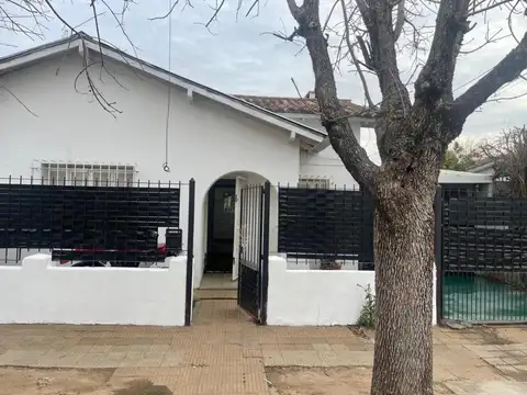 Casa en venta 3 ambientes Beccar