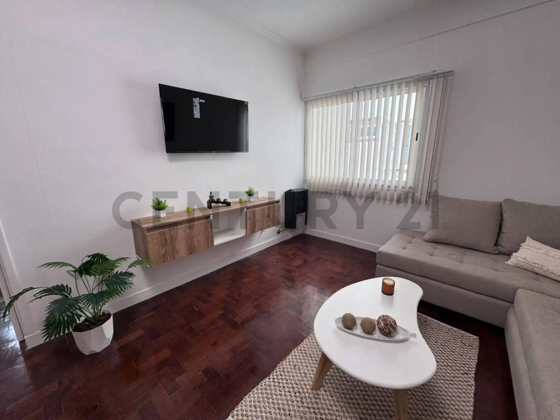 Venta 3 ambientes al contrafrente reciclado a Nuevo!