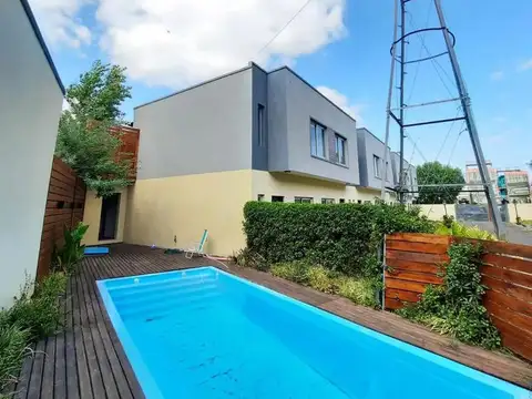 Casa 3 ambientes con 2 baños