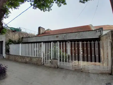 IMPORTANTE CHALET EN VENTA EN ROSARIO SUR