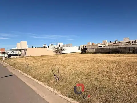 Terreno en Venta 21  mts Fondo