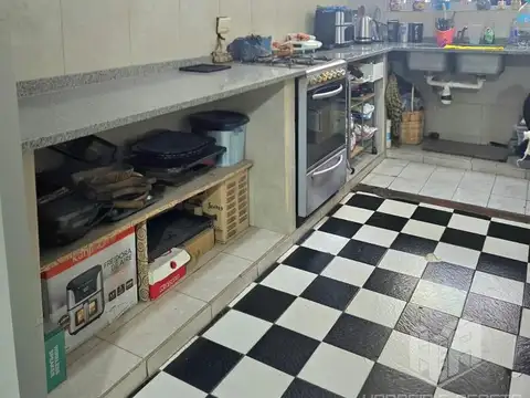 Depto Tipo Casa en Venta 60 años