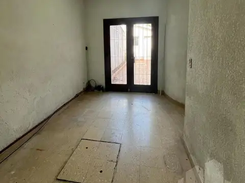 Casa en Alquiler con 2 cocheras