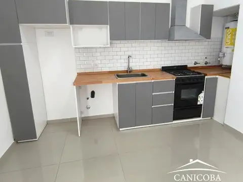 Depto Tipo Casa en Venta con 1 cocheras