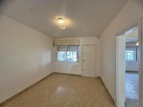 Depto Tipo Casa en Alquiler de 2 dormitorios