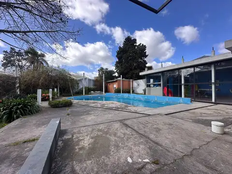 CASA EN VENTA 6 AMBIENTES CON JARDIN , PATIO , PILETA , SUITE EN DON TORCUATO, TIGRE , APTO CRÉDITO