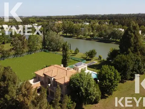 Casa en Venta en Club Miralagos, USD 890.000