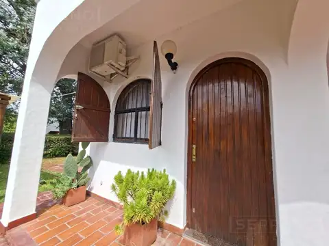 SDA. Venta Casa 3 dorm,  2 baños, lote 1460 m2, Parque Sakura,  Exaltacion de la Cruz, Apta credito
