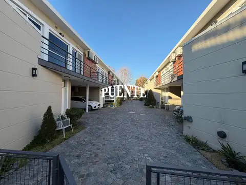 Depto Tipo Casa en Venta 15 años