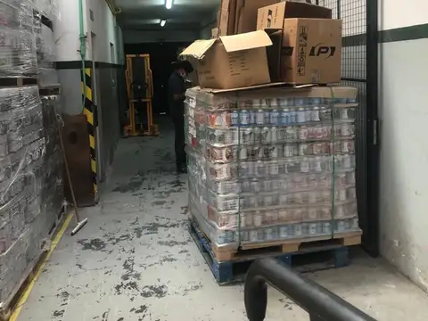 Galpón en Olivos en Venta