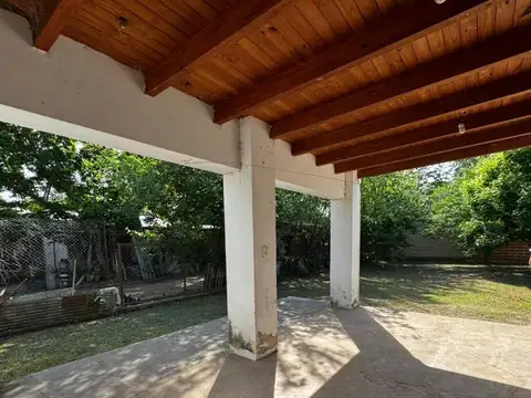 VENTA CASA UN DORMITORIO - HUMBOLDT.-