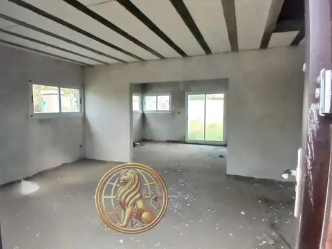 Casa 2 ambientes con 1 baño