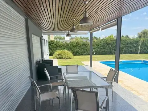 Casa en Alquiler al Sur
