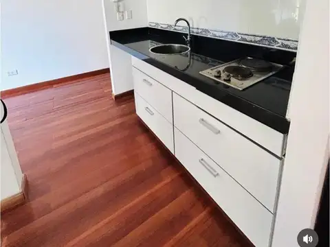 Departamento en Alquiler en Recoleta, $ 900.000