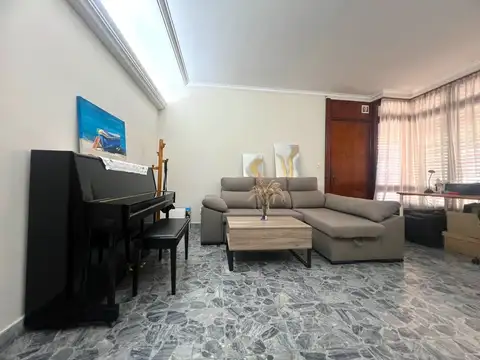 Casa 4 amb con Parque, Quincho y Cocheras