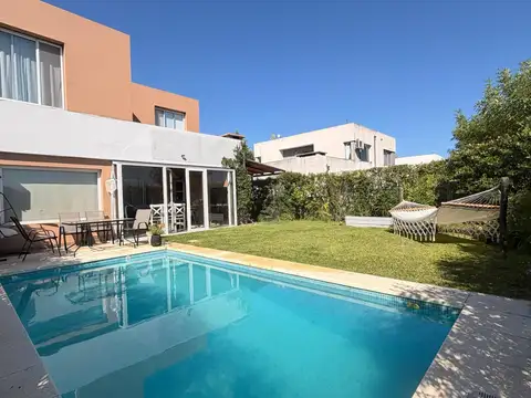 Casa con pileta en alquiler febrero. Casas de Santa María