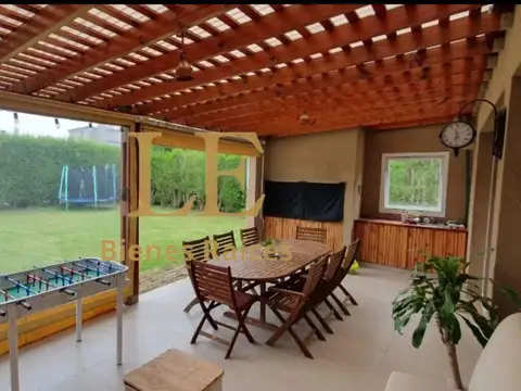 Casa en Venta de 4 dormitorios