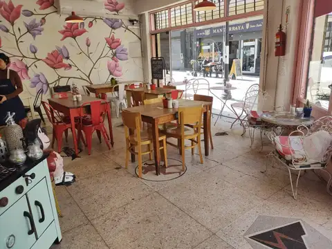 Excelente Cafeteria/Heladeria en la zona de San Telmo.