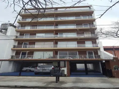 DEPARTAMENTO 2 AMB CON BALCON Y COCHERA A 200M EST BOSCH