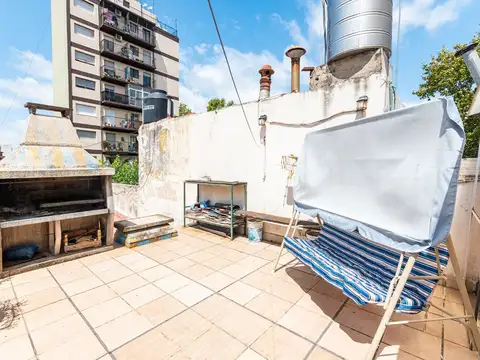 Depto Tipo Casa en Venta 76 años