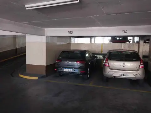 Cochera fija ubicada en planta baja 