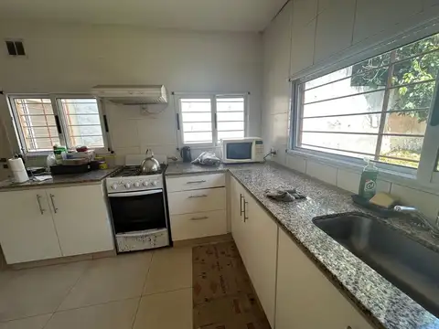 Depto Tipo Casa en Venta con 1 cocheras