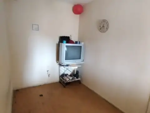 Casa 8 ambientes con 4 baños
