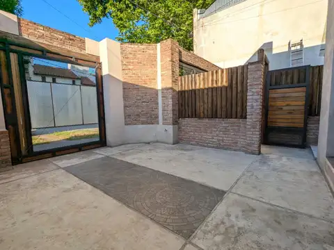 Depto Tipo Casa en Venta en La Tablada, USD 66.000
