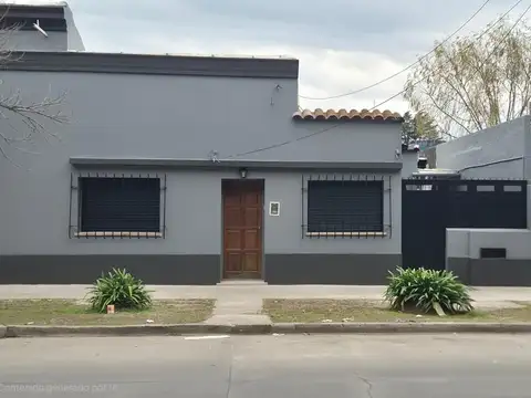 Casa en alquiler. Para uso Comercial