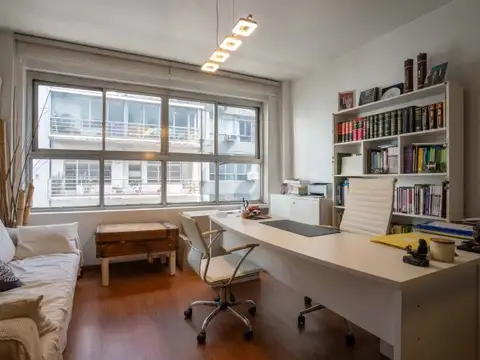 Oficina en Venta 64 años