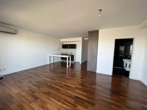 MAUI I - Av. Estanislao López 2600. 30-04