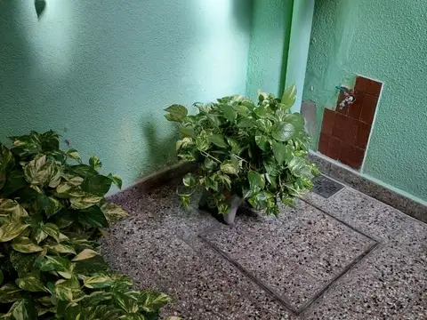 Depto Tipo Casa en Alquiler de 3 ambientes