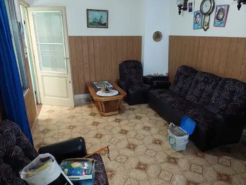Depto Tipo Casa en Alquiler de 2 dormitorios