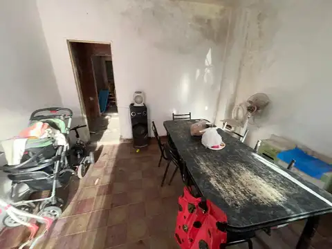 Casa 2 ambientes con 1 baño