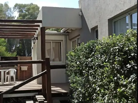 Venta complejo de 3 cabañas equipadas en Balneario Claromeco Dunamar