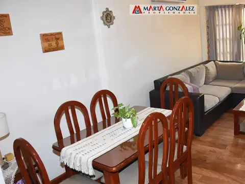 Casa 5 ambientes con 3 baños