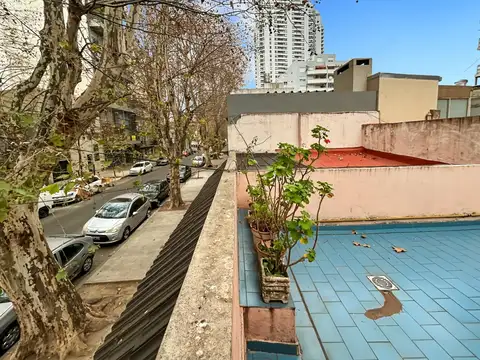 Casa 6 ambientes con 2 baños