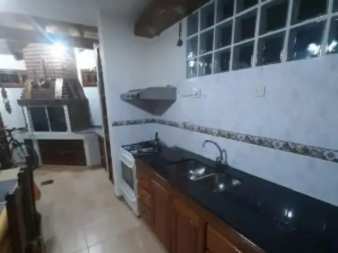 Departamento 5 ambientes con 2 baños