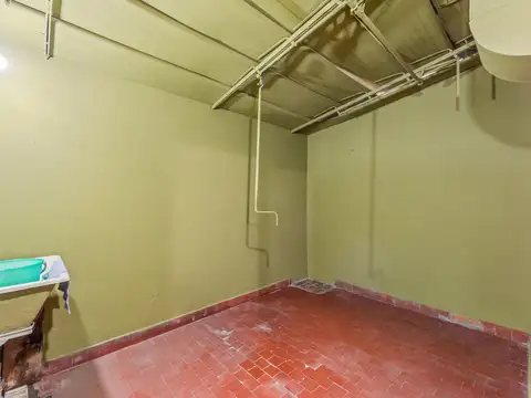 EXCELENTE 2 AMBIENTES A LA CALLE EN PLANTA BAJA/ PATIO Departamento en venta en San Cristobal