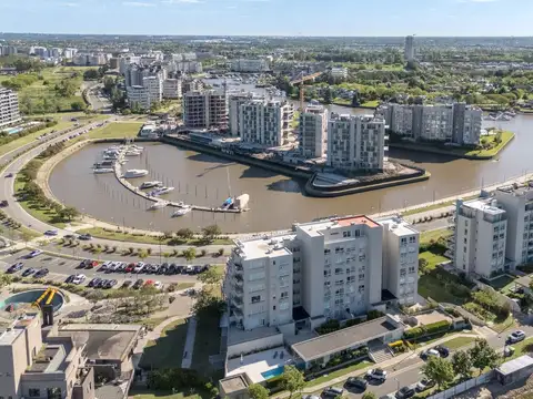 Avenida del Puerto 600