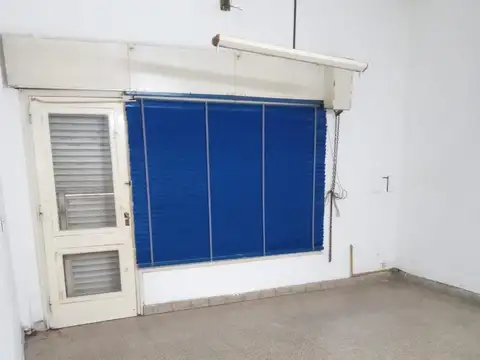 Casa 5 ambientes con 1 baño