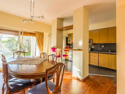 Departamento 4 ambientes con 2 baños
