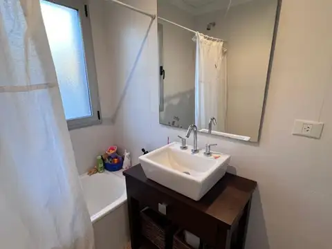 Hermosa casa toda en planta baja 4 ambientes