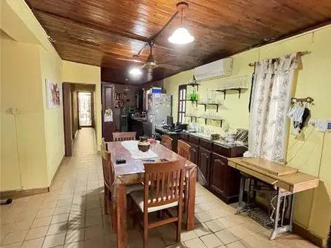 Depto Tipo Casa en Venta de 5 dormitorios