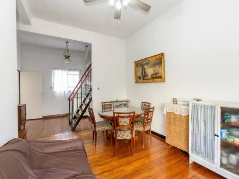 Venta PH 5 AMB San Telmo balcones terraza propia