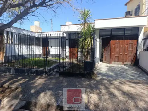COCUCCI INMOBILIARIA VENDE casa en Godoy Cruz