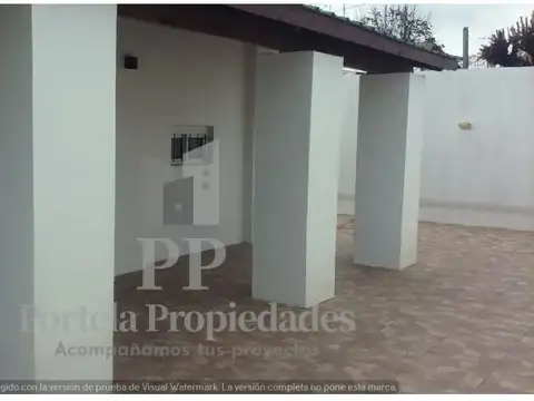 Casa 3 ambientes con 1 baño