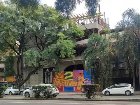 Pellegrini 932 , Piso 10