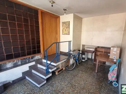 Depto Tipo Casa en Venta de 5 ambientes