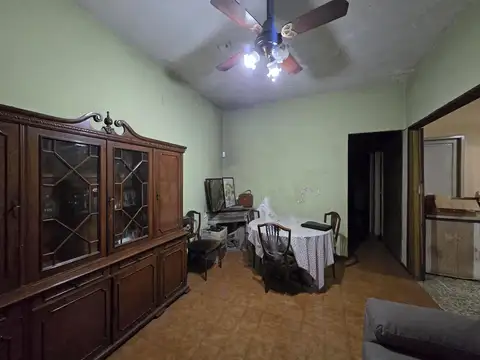 Casa 3 ambientes con 1 baño